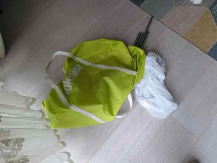 Photo of free Green travel cot. Brand inglesina (Bordon) #4