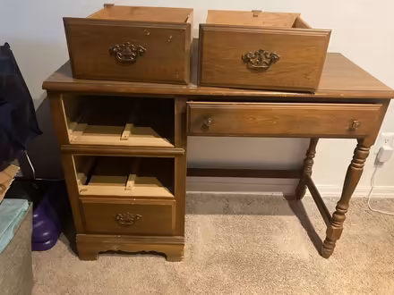 Photo of free Desk (Melbourne) #1