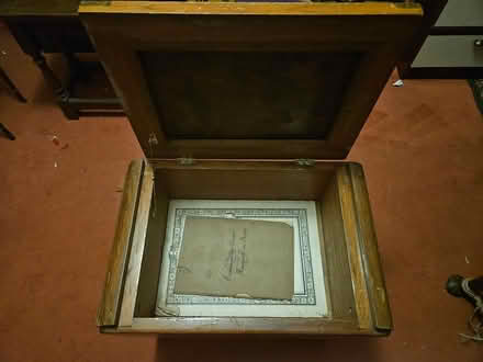 Photo of free Piano Stool (Riddlesdown CR8) #3