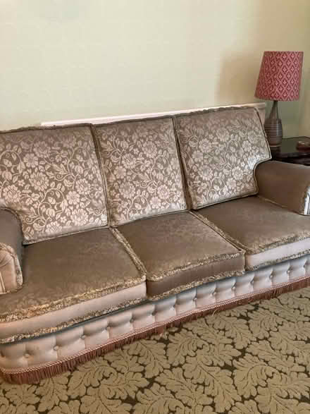 Photo of free Sofa & 2 chairs fire cert (HU11 4JE) #1