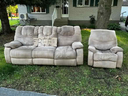 Photo of free Recliner couch & Chair (New Sudbury) #1