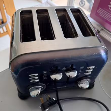 Photo of free Toaster (Falkirk FK1) #2