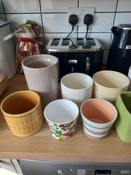 Photo of free Plant pots (Roundhill area brighton) #3