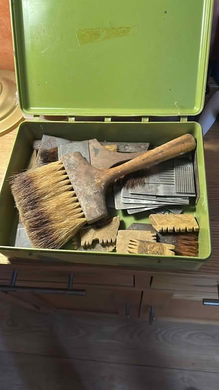Photo of free Antique French polish and scumble brushes (Huyton L36) #1