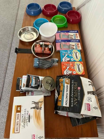 Photo of free Cat stuff bundle (Goldington MK41) #1