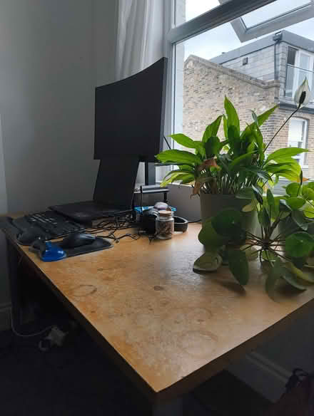 Photo of free Large Wooden Desk (Brownswood Park N5) #1