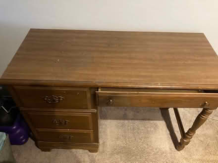 Photo of free Desk (Melbourne) #2