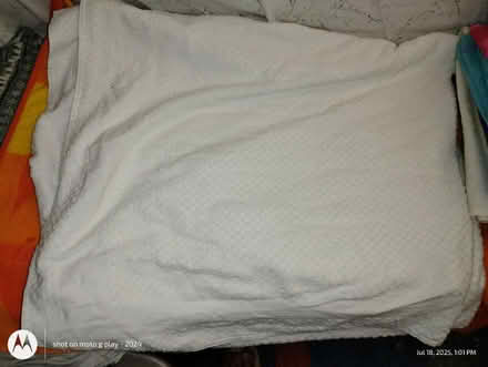 Photo of free Hospital Blanket (West Harlem) #1