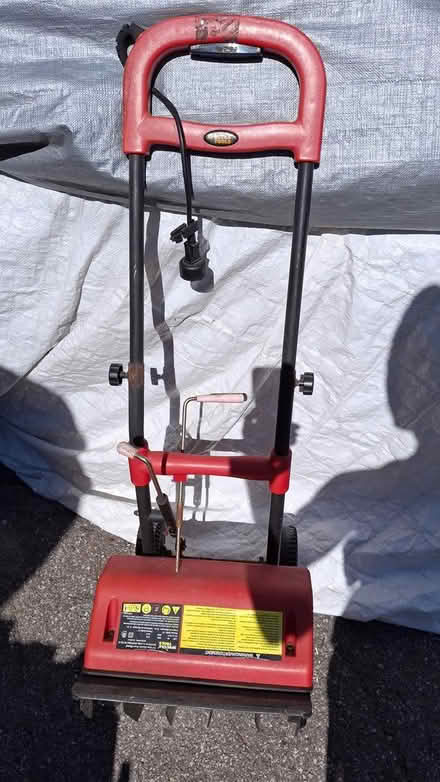 Photo of free Electric snow thrower (Westboro, 262 Duncairn Ave.) #1
