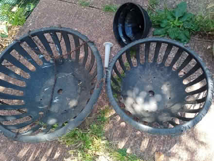 Photo of free Hanging baskets (South Reading RG2) #1