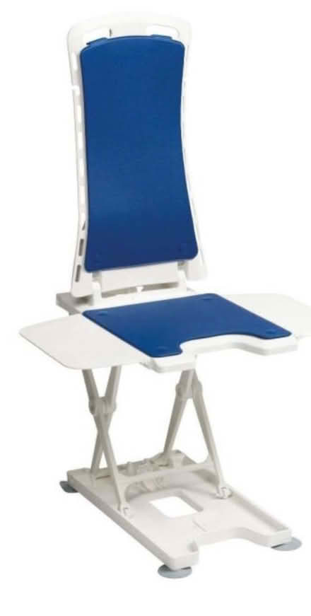 Photo of free Bellavita bath lift (Watton IP25) #1