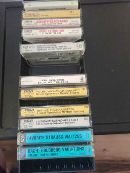 Photo of free Classical and jazz cassettes (Leonardo/Middletown) #1
