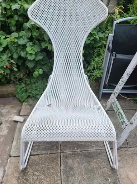 Photo of free White metal garden chairs (Nantwich Cheshire) #2
