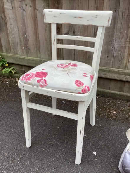 Photo of free White kitchen chair. Needs cleaning up/painting. (Steventon SY8) #1