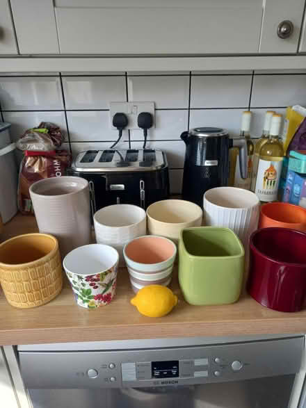 Photo of free Plant pots (Roundhill area brighton) #1