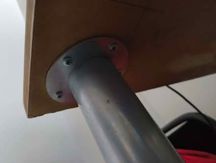 Photo of free Large Wooden Desk (Brownswood Park N5) #3