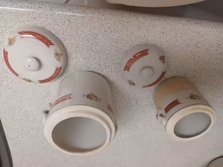 Photo of free Chinese dishes (Meadowvale and 401 area) #2
