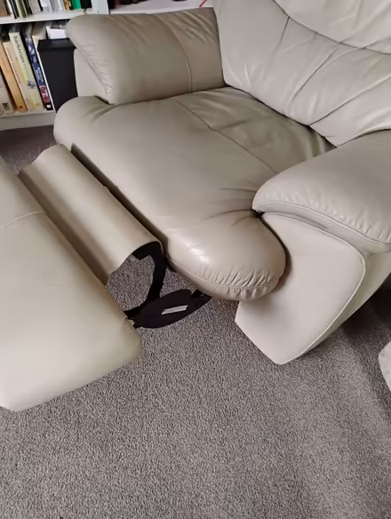 Photo of free Reclining real leather chair like new (Barry CF62) #3