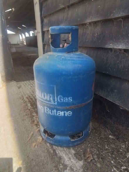 Photo of free 15kg empty Calor gas bottle (Lewes BN7) #1