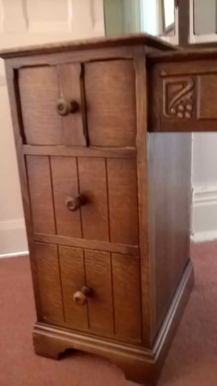 Photo of free Vintage Dressing Table (Malvern Link WR14) #3