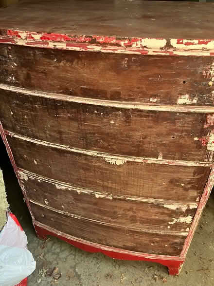 Photo of free Solid wood 5 drawer dresser (Near Villanova University) #1