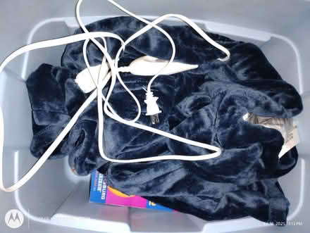 Photo of free Electric Blanket (Bronx, 10473) #1