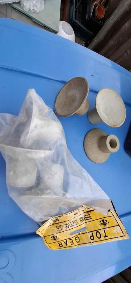 Photo of free Caravan Awning Fixing Suction Cups (Mansfield NG19) #4