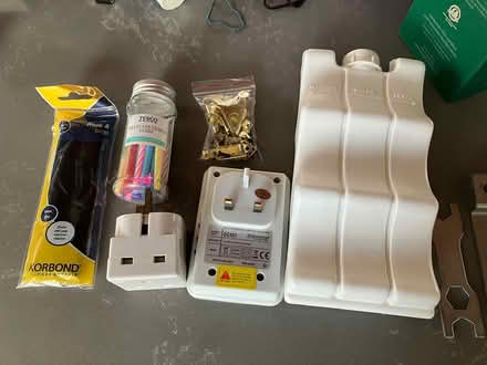 Photo of free Odds n sods from kitchen drawer (Coulsdon, nr, train station) #1