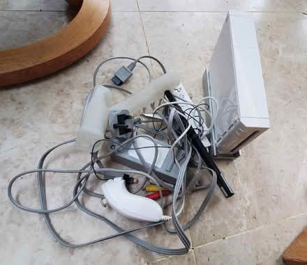 Photo of free Wii console (Twyford RG10) #1