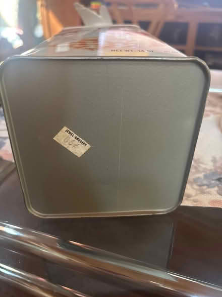 Photo of free Old cracker container (South Elgin) #3