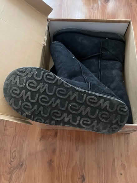Photo of free Emu boots (Sw19 Colliers Wood) #3