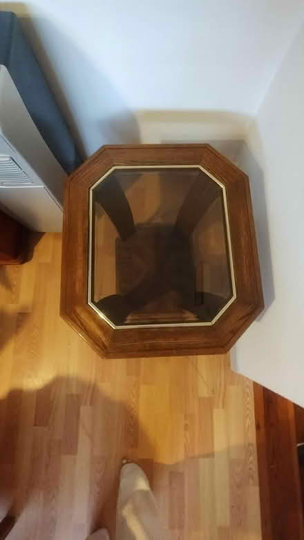 Photo of free Pictures and coffee table (KY11 2QB) #1