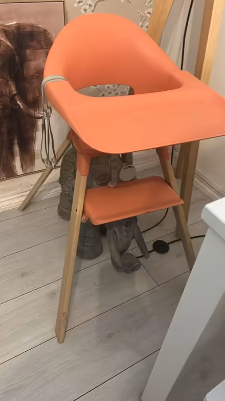 Photo of free High chair (N1 4nu) #1