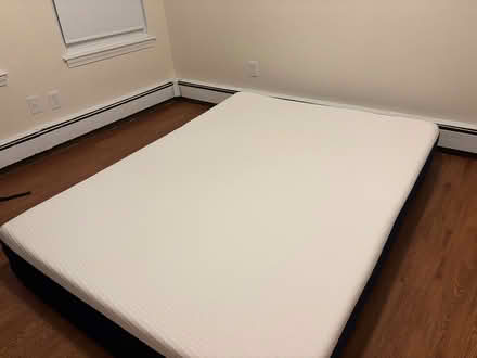 Photo of free Mattress Firm Queen Hybrid Mattress (Mission Hill) #1