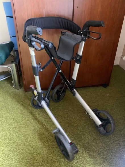 Photo of free Walking aid with seat (Threlkeld CA12) #1