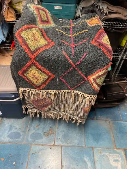 Photo of free Large Ian Snow Rug (Bayston Hill) #1