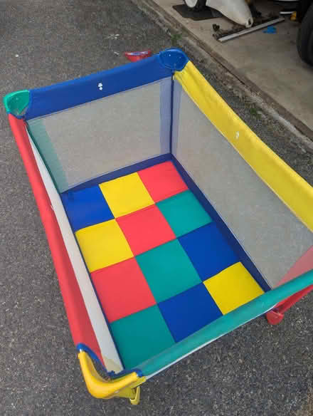 Photo of free Pop up cot (Hugus TR3) #3
