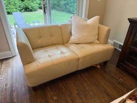 Photo of free nice items moving (94 andover st dumont nj) #1