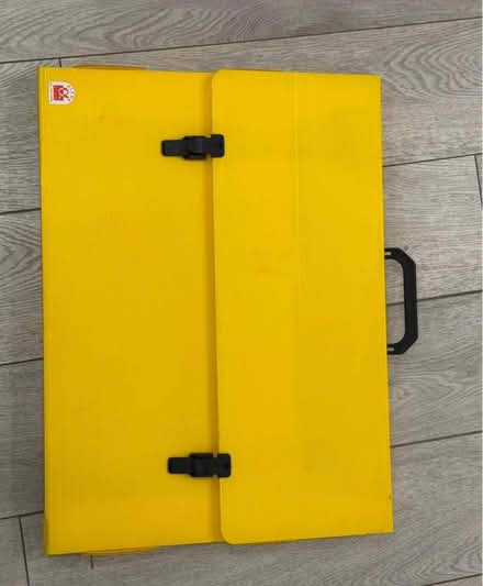 Photo of free A3 art folder (Dawlish Devon EX7) #1