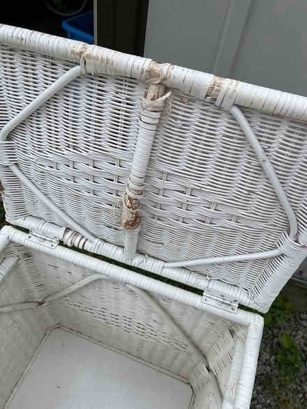Photo of free Wicker hamper (Oradell) #2