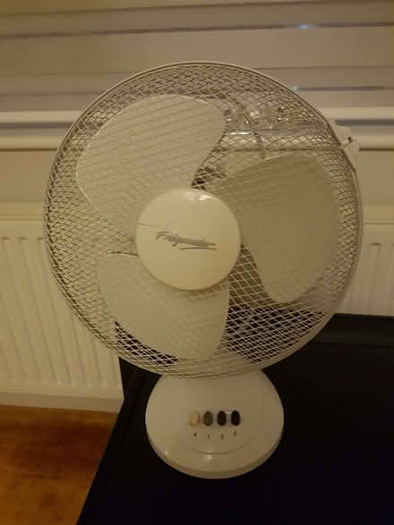 Photo of free Desk fan for spares or repair (Croxley Green WD3) #1