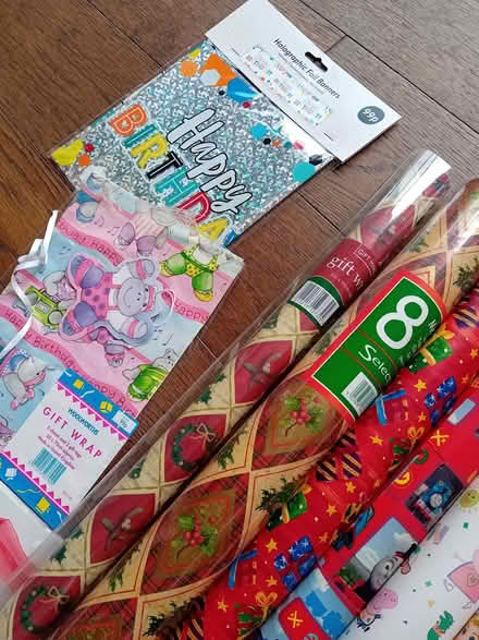 Photo of free Giftwrap and bags (Kingston Hill ST16) #2