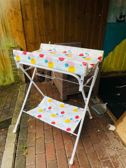 Photo of free Changing table (Se279) #1