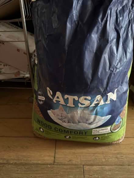 Photo of free cat litter- wood based (Charminster BH9) #1
