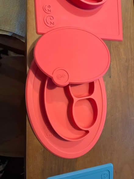 Photo of free Kids silicone plates (Fairfax City) #2