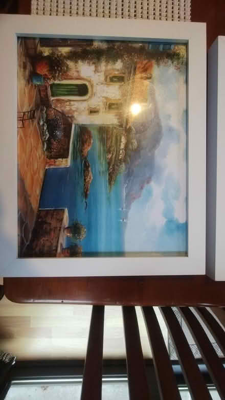 Photo of free Pictures and coffee table (KY11 2QB) #4