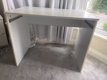 Photo of free White ikea desk (Gledhow LS8) #1