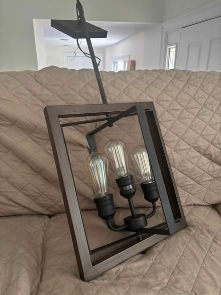 Photo of free Hall light/ chandelier (New Rochelle) #1