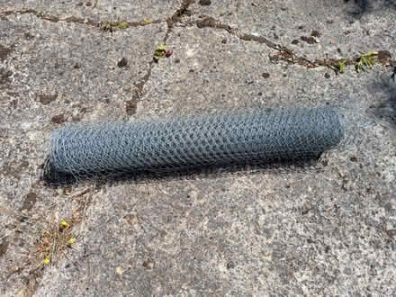 Photo of free 3-4 metres (?) of chicken wire (Coley Ave Area RG1) #1