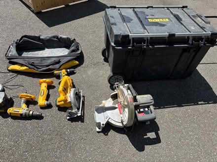 Photo of free Miscellaneous tools and toolbox (Wallingford west side) #1